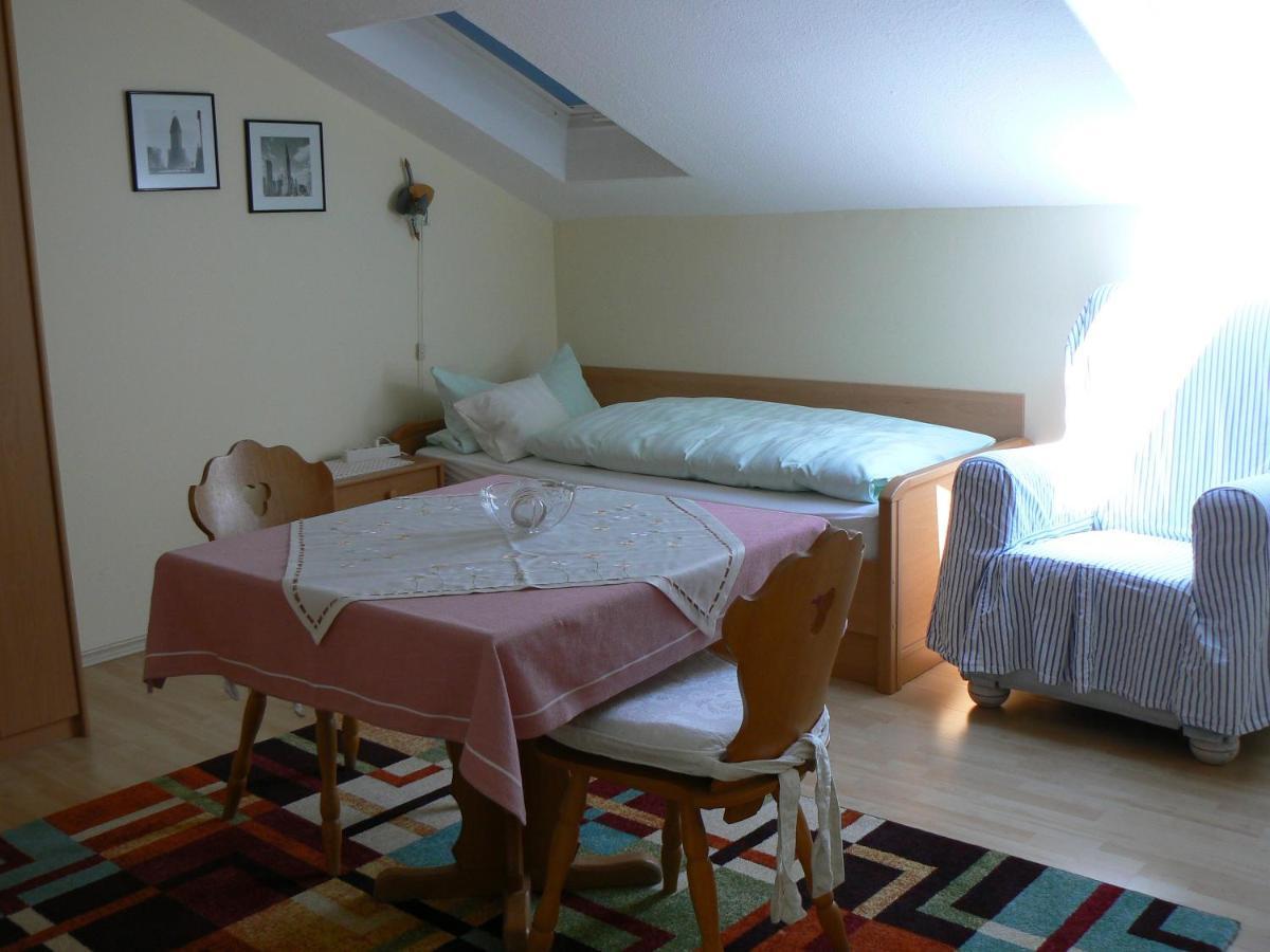 Hôtel Haus Evelyn / Haus Heidemarie à Bad Füssing Chambre photo