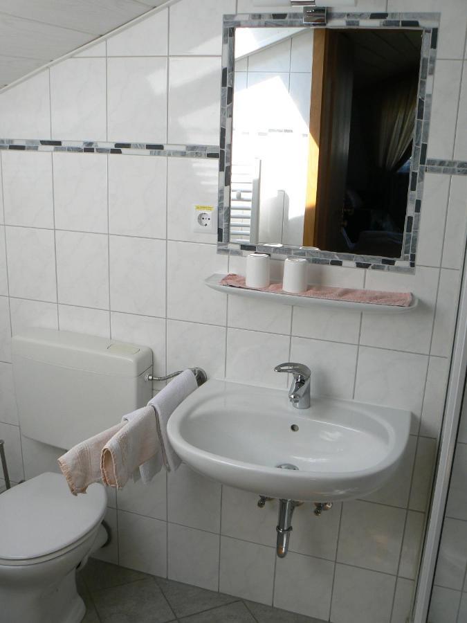 Hôtel Haus Evelyn / Haus Heidemarie à Bad Füssing Chambre photo